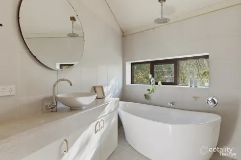 Property photo of 24 Hobson Road Osmington WA 6285