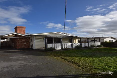 17 Trent St, Newborough, VIC 3825