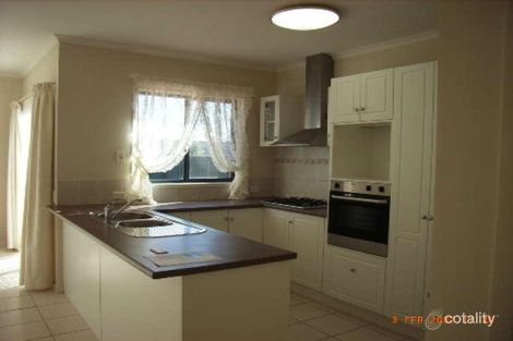 Property photo of 11 Lansbury Drive Narre Warren South VIC 3805