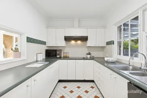 Property photo of 2 Yallaroi Road Narraweena NSW 2099