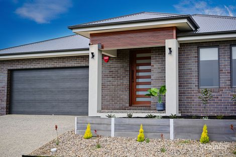 14 Zeil Cct, Thurgoona, NSW 2640