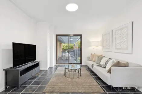 Property photo of 2 Yallaroi Road Narraweena NSW 2099