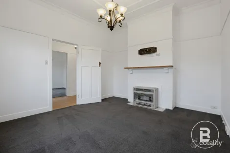 Property photo of 19 Station Street Kangaroo Flat VIC 3555