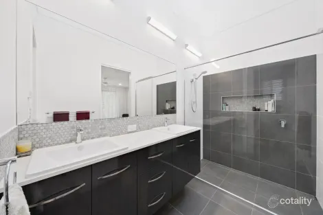 Property photo of 37 Royal Parade Ashgrove QLD 4060