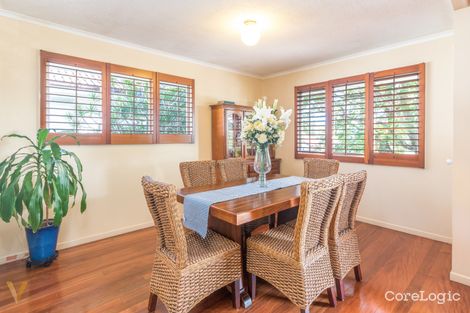 Property photo of 30 Cross Street Fairfield QLD 4103