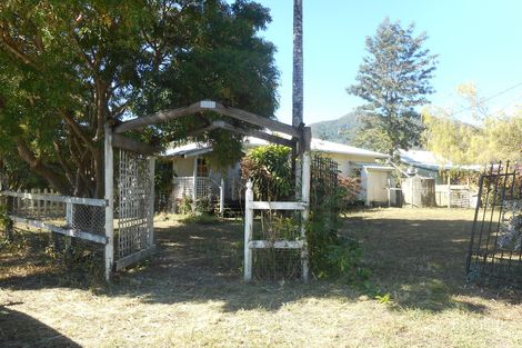 Property photo of 1 Barclay Street Finch Hatton QLD 4756