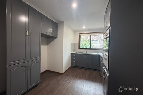 Property photo of 2/36 Pasley Street Sunbury VIC 3429