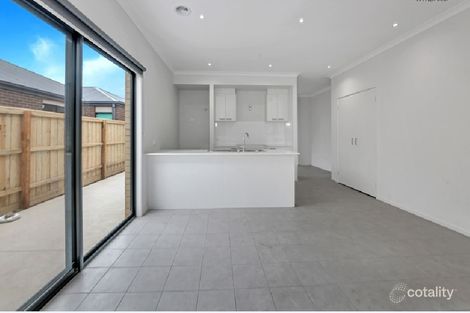 Property photo of 50 Jindalee Way Werribee VIC 3030