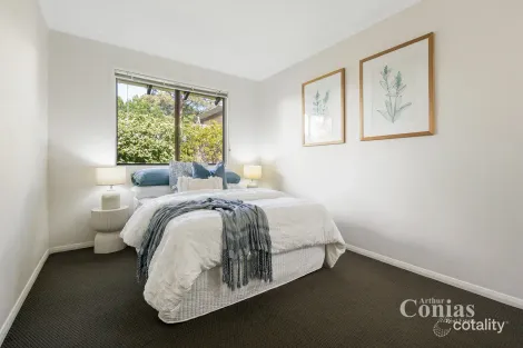 Property photo of 1 Malgoa Street The Gap QLD 4061