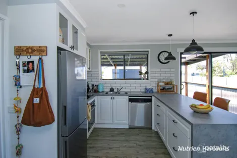 Property photo of 17 Spring Street Port Albert VIC 3971