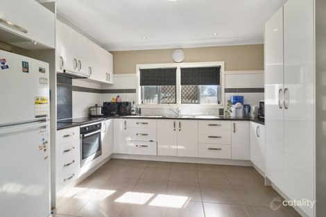 Property photo of 94 Ramsay Street Centenary Heights QLD 4350