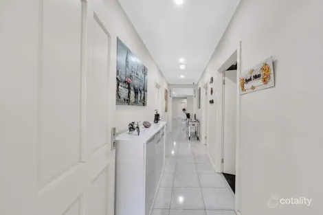 Property photo of 22 Risdon Circuit Tarneit VIC 3029