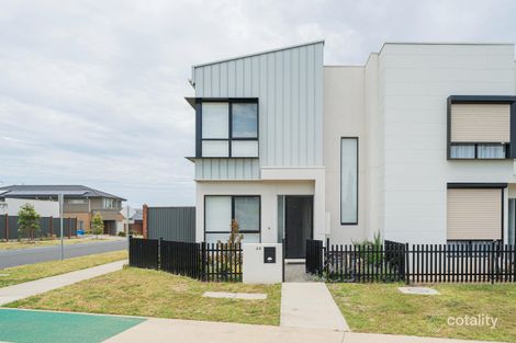 44 CARNIVAL BVD, BERWICK, VIC 3806