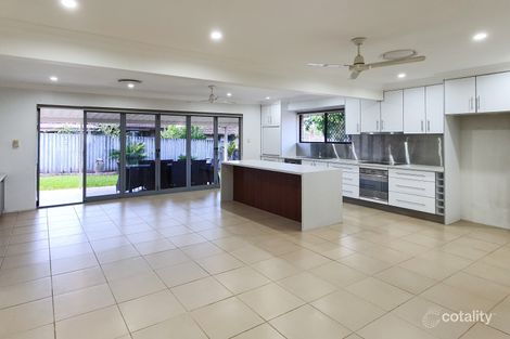 Property photo of 32 Raintree Street Mansfield QLD 4122