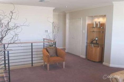 Property photo of 17 Tenerife Boulevard Hillarys WA 6025