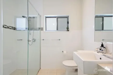 Property photo of 3/12 Kitchener Street Coorparoo QLD 4151