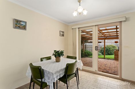 Property photo of 1 Payne Court Berwick VIC 3806