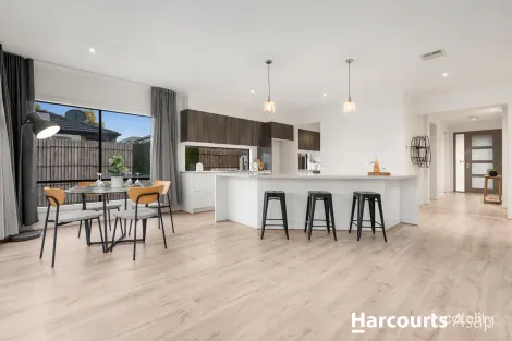 Property photo of 38 Merrin Circuit Clyde North VIC 3978