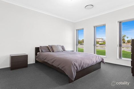 Property photo of 32 Rosella Circuit Gregory Hills NSW 2557