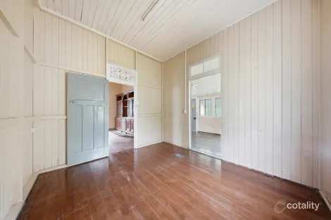 Property photo of 21 Carr Street Hermit Park QLD 4812