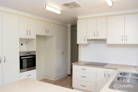 Property photo of 3 Knox Place Griffith NSW 2680