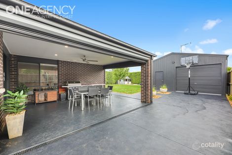 Property photo of 145 Twin Ranges Drive Warragul VIC 3820