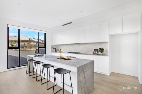 Property photo of 21 Forrest Street Chifley NSW 2036