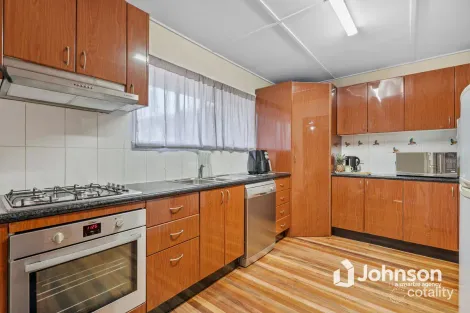 Property photo of 8 Denman Street Leichhardt QLD 4305