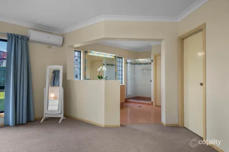 Property photo of 26 Greenhaven Crescent Kuraby QLD 4112