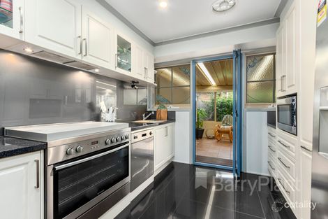 Property photo of 20 Old Orchard Drive Wantirna South VIC 3152