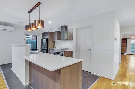 Property photo of 6 Ardent Crescent Cranbourne East VIC 3977