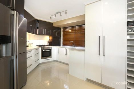 Property photo of 36 Cozens Way Highland Park QLD 4211