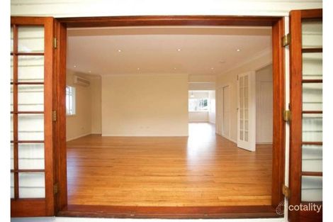 Property photo of 20 Long Street Camp Hill QLD 4152