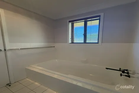 Property photo of 5 Coolibah Close Muswellbrook NSW 2333