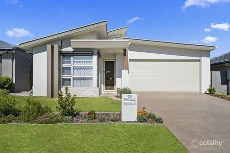 30 Petrie St, Caboolture South, QLD 4510