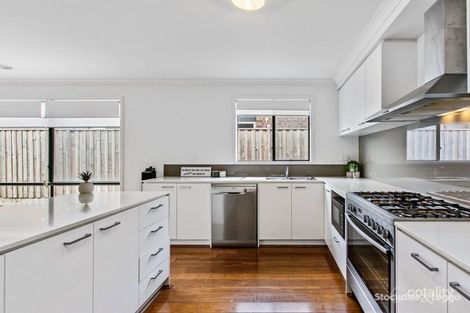 Property photo of 19 Erindale Street Cranbourne West VIC 3977