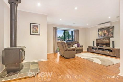 Property photo of 3 Blue Gum Court Narre Warren VIC 3805
