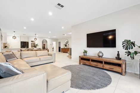 Property photo of 30 Macquarie Parade Meadows SA 5201