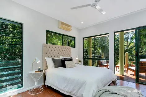 Property photo of 21-23 Lark Close Clifton Beach QLD 4879