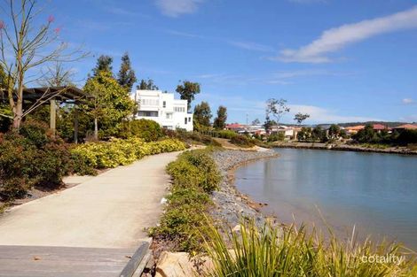 Property photo of 1/25 Port Peyra Crescent Varsity Lakes QLD 4227