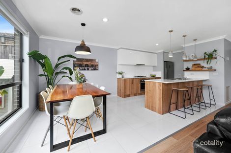 Property photo of 5 Nancarrow Drive Doreen VIC 3754