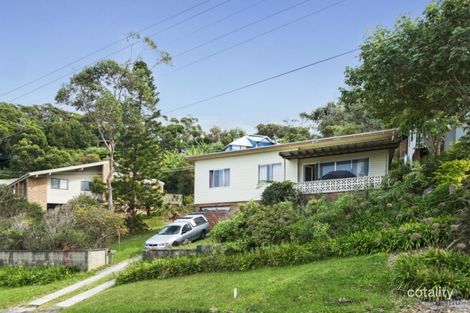 Property photo of 15 Fiesta Crescent Copacabana NSW 2251
