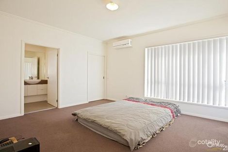 Property photo of 9 Newleaf Parade Bonnyrigg NSW 2177