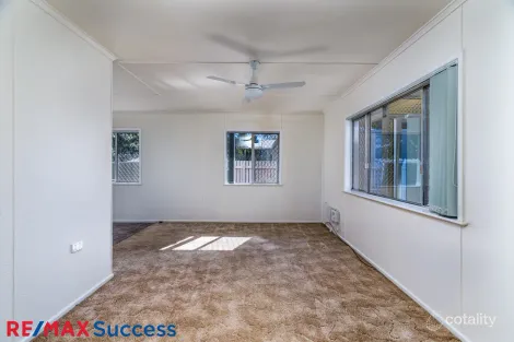 Property photo of 3 Clyde Street Mount Lofty QLD 4350