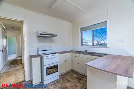 Property photo of 3 Clyde Street Mount Lofty QLD 4350