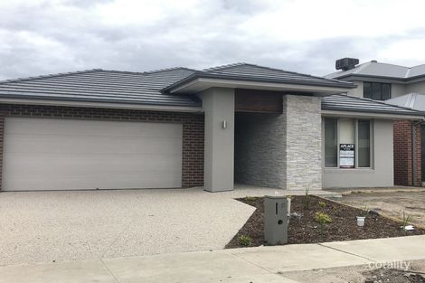 Property photo of 10 Auburn Drive Keysborough VIC 3173