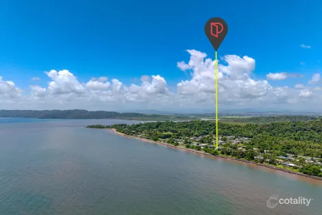 Property photo of 25 Esplanade Flying Fish Point QLD 4860