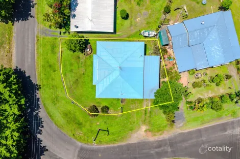 Property photo of 25 Esplanade Flying Fish Point QLD 4860