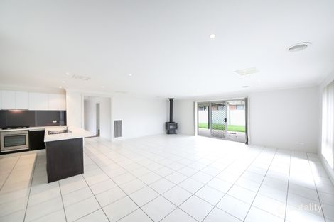 2/451 Kemp St, Lavington, NSW 2641