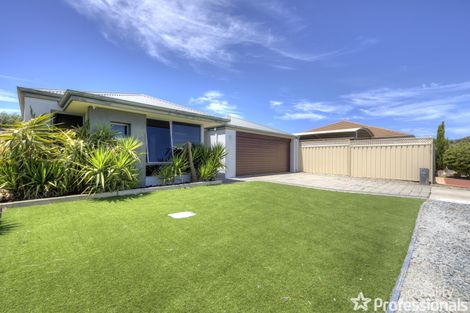 Property photo of 15 Dilabert Lane Wattle Grove WA 6107